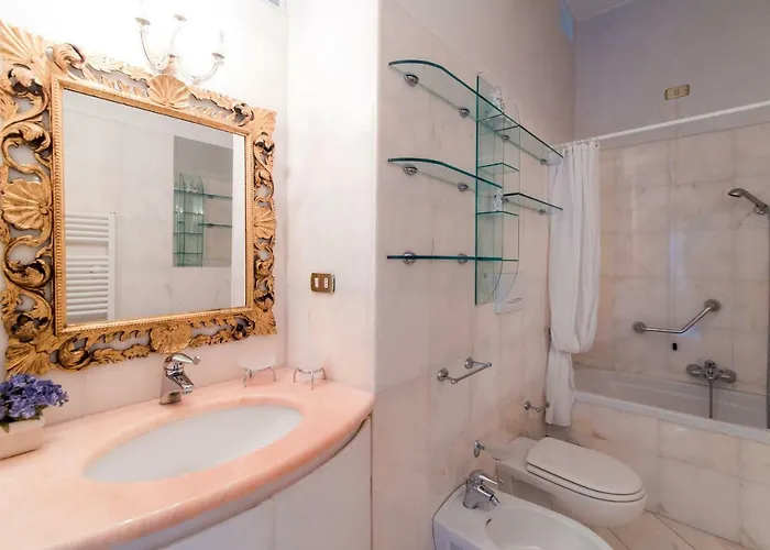 Giu Luxury - The House Of Travelers * Faggeto Lario