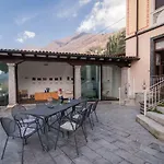 Вилла Villa Liberty Giu By 