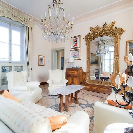 Giu Luxury - The House Of Travelers Villa *