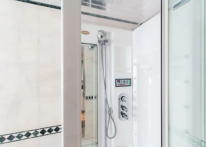 Giù Luxury - The House Of Travelers Villa