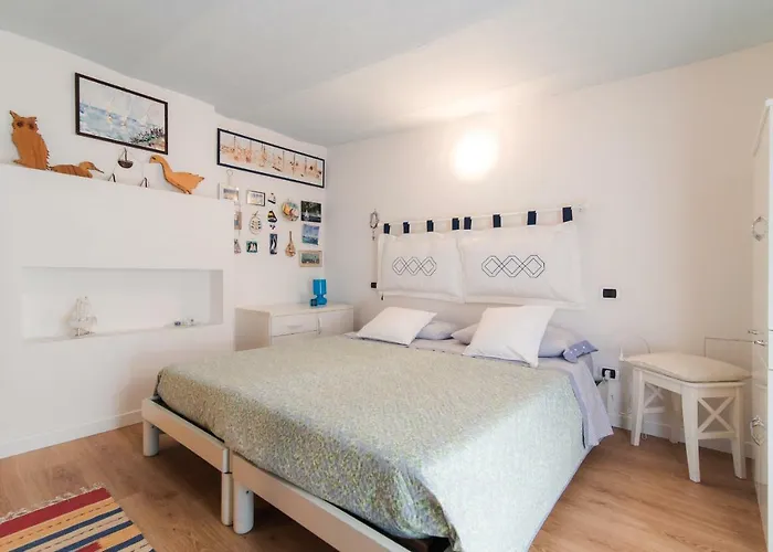 Giù Luxury - The House Of Travelers *