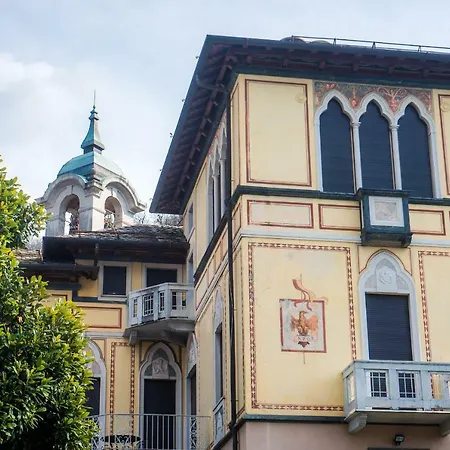 Giù Luxury - The House Of Travelers