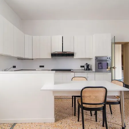 Villa Giù Luxury - The House Of Travelers Faggeto Lario