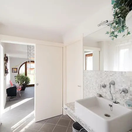 Giu Luxury - The House Of Travelers